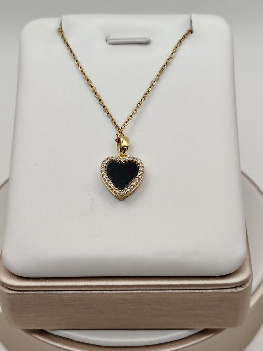 collier coeur noir et blanc